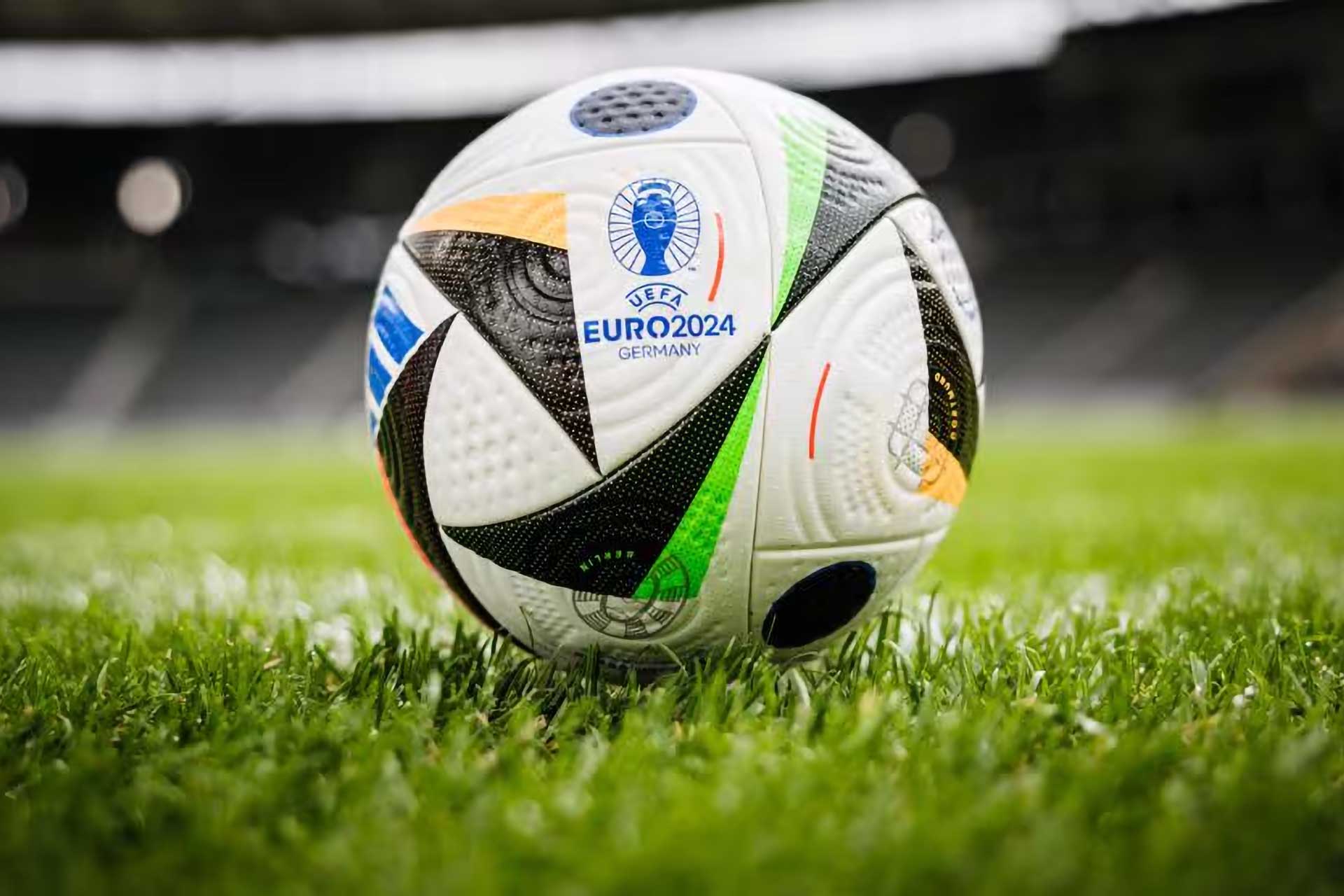 Read more about the article Fodbold-feber i Danmark