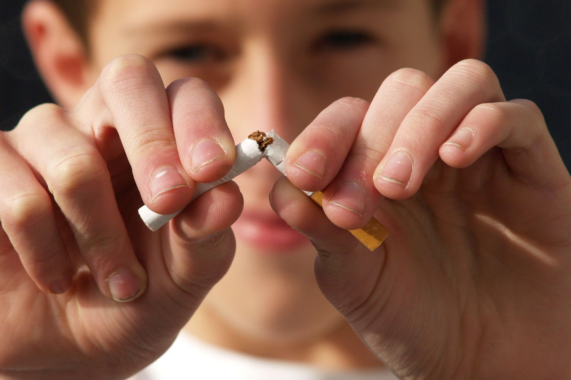 Read more about the article Mange danskere vil have cigaretter forbudt